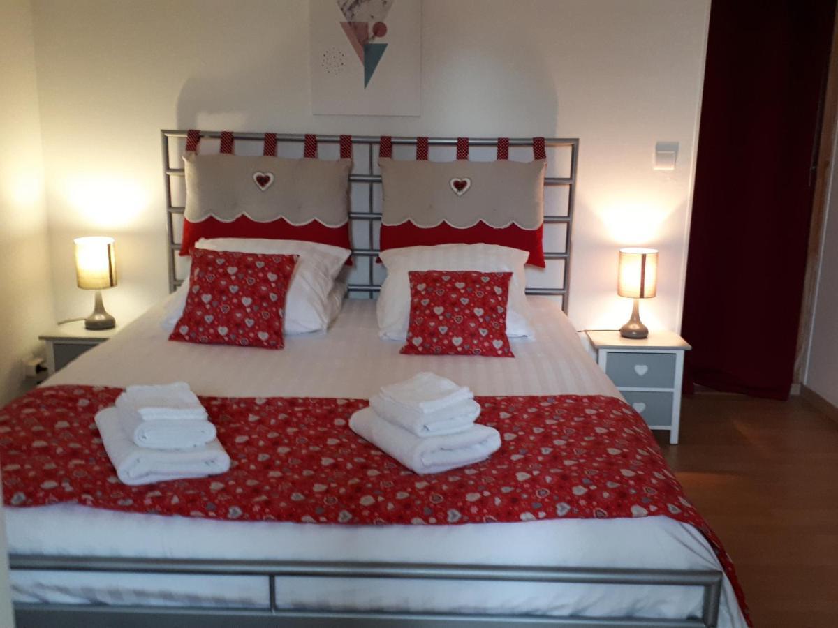 L'Aur~Elie Bed and Breakfast Lalinde Εξωτερικό φωτογραφία